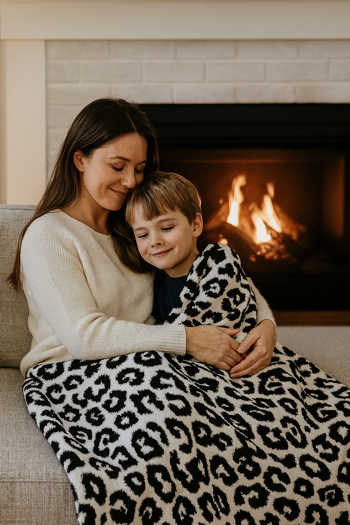 Luxe Leopard Throw Blanket - Black &amp; White Leopard