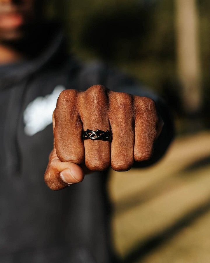 Thorned Grace Ring