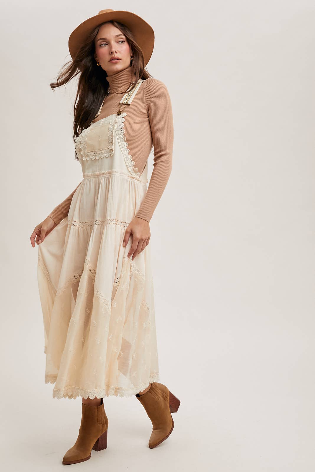 LACE EMBROIDERED TULLE BIB MAXI DRESS WITH LINING