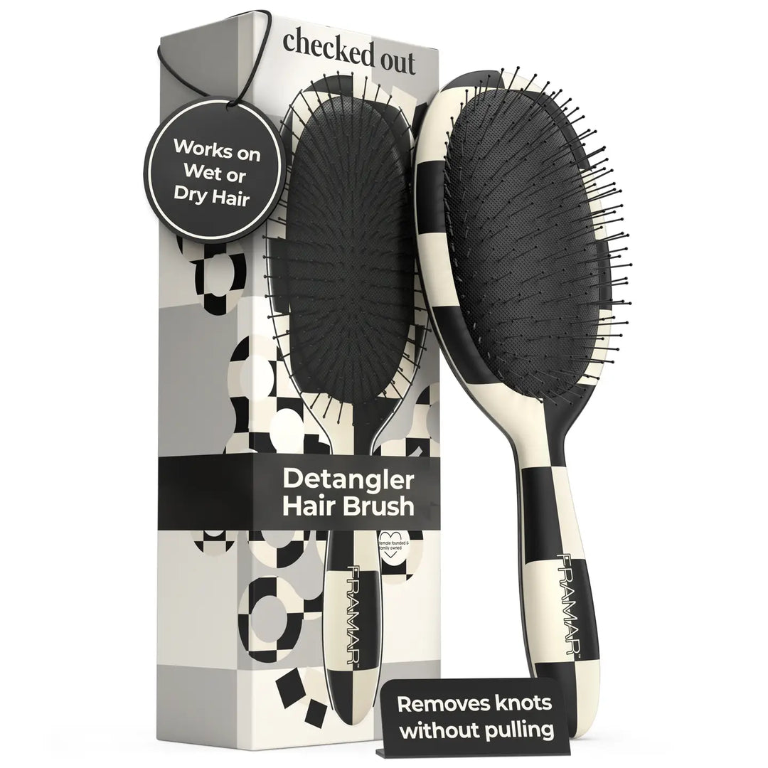 Framer- checked out detangle brush