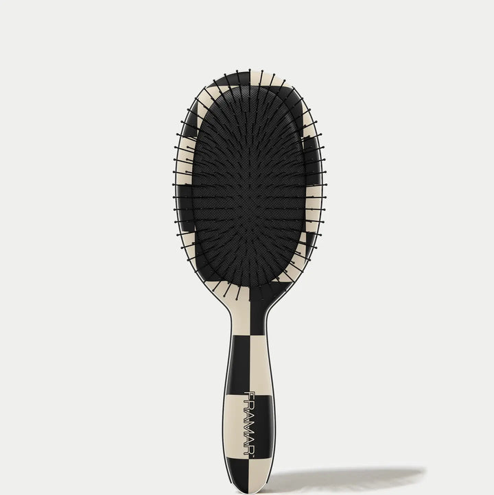 Framer- checked out detangle brush
