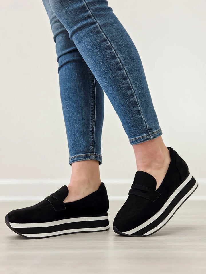 Corkys Footwear Hey Girl Womens Sheesh Slip-On Platform Sneakers