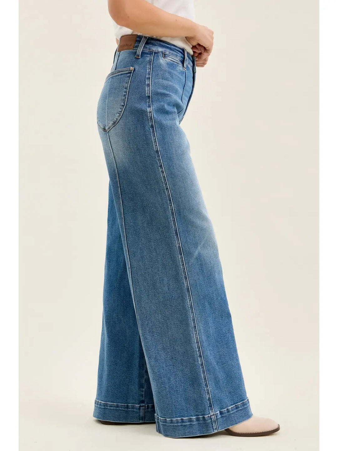 Judy Blue- Liza Short Jeans