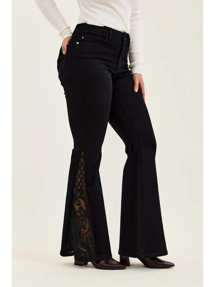 Judy Blue: Mr Jacqueline w/ Lace Hem Detail Bk Shadow Luxe