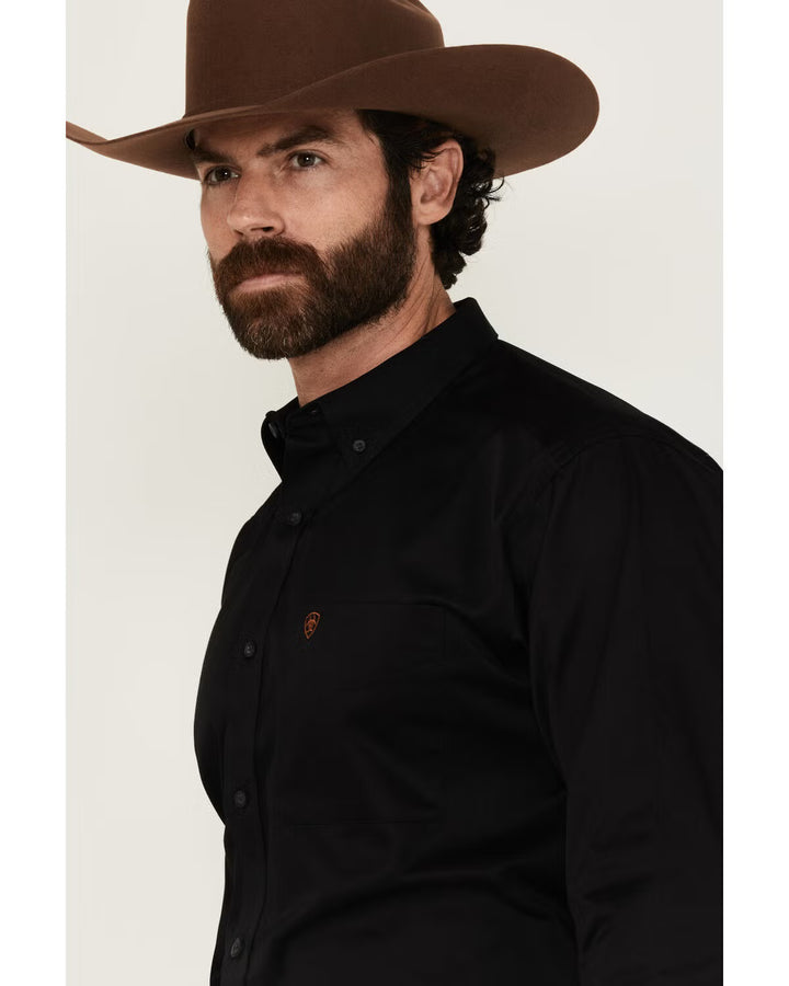Ariat-MNS SOLID TWILL CLSSC LS SHRT BLACK